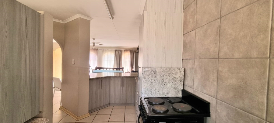 2 Bedroom Property for Sale in Heuwelsig Free State